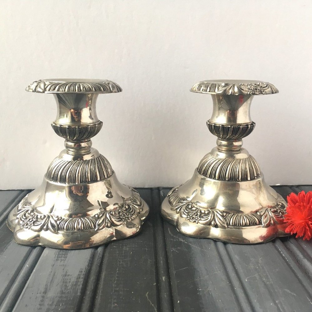 Orante Silver Candle Holders